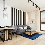Nowoczesny Z Parkingiem Mokotow By Renters Lejlighed Warszawa