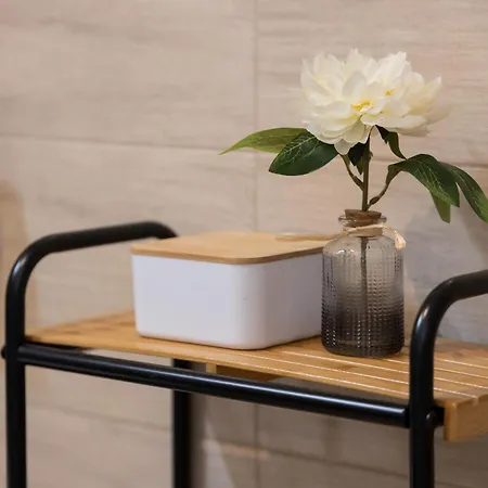 Lägenhet Nowoczesny Z Parkingiem Mokotow By Renters *