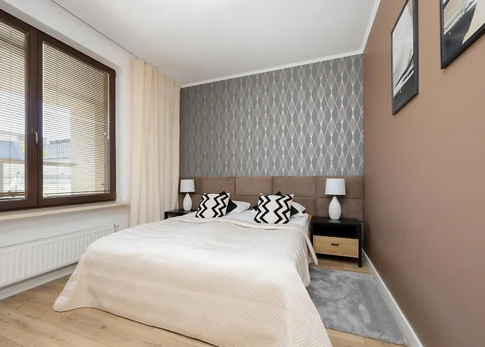 Nowoczesny Z Parkingiem Mokotow By Renters Daire